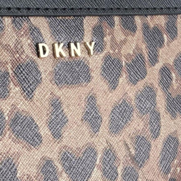 NWT DKNY Leopard Print Wristlet - Picture 6 of 7